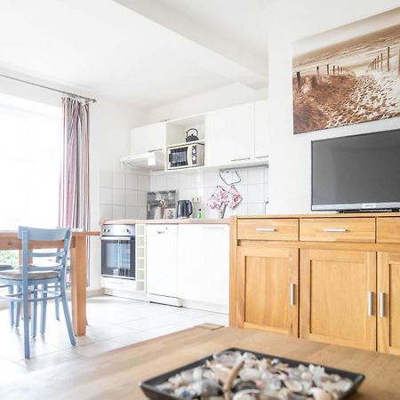 Haus Alte Baeckerei Sandbank Born Buitenkant foto